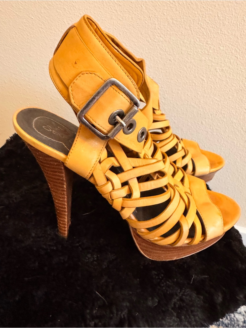 Star Ling Woven Mustard Yellow Strappy High Heel Sandals 6.5